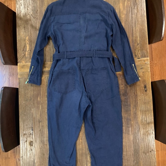Navy Blue Romper with Gold Zippers by WEWOREWHAT size M ๐ฆ๐ฆ๐ฆ๐ฆ๐๐๐๐๐๐โค๏ธ - Picture 3 of 11